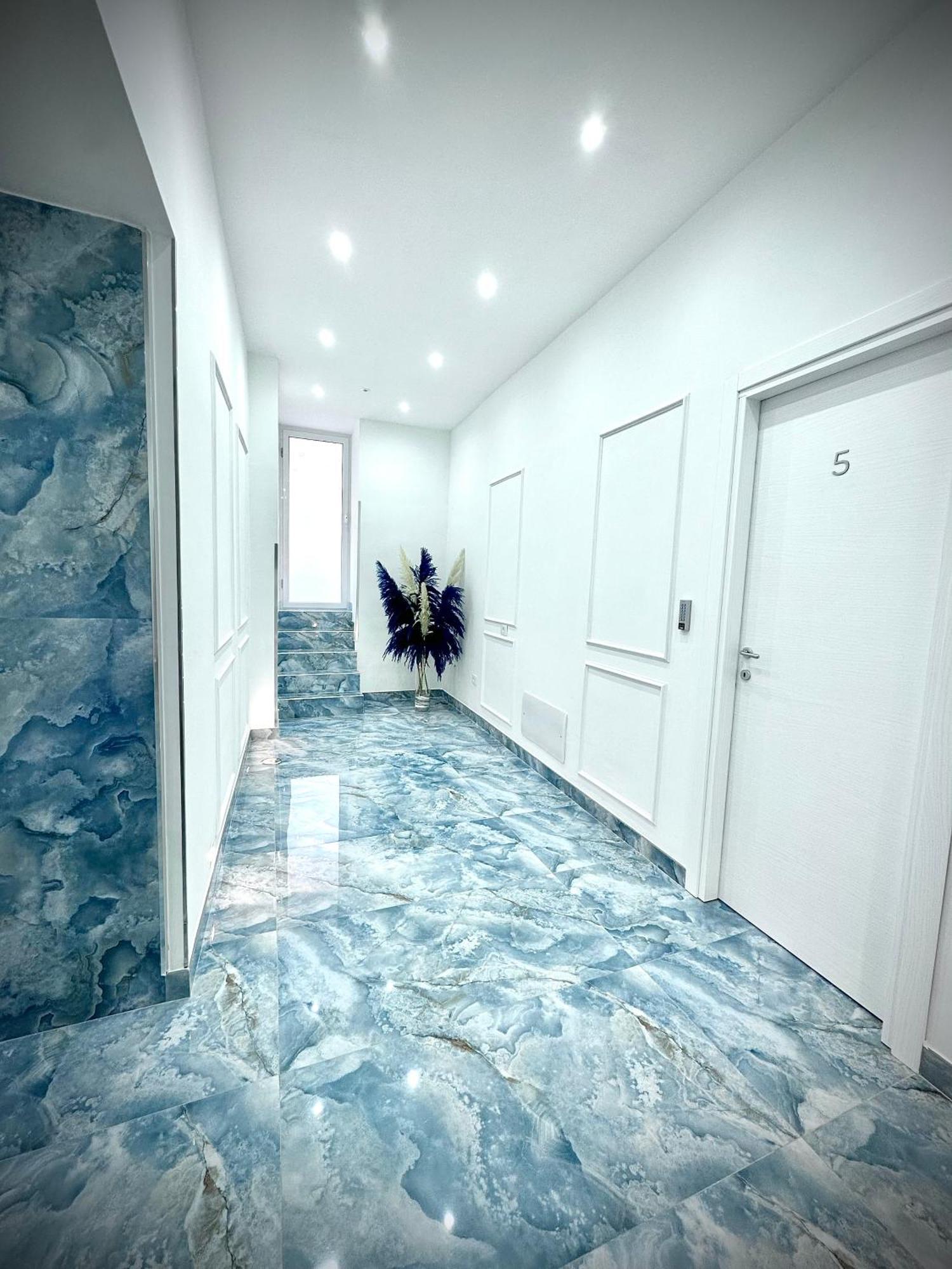 Marvit Luxury * Napoli